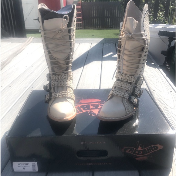 Freebird by Steven Shoes - Brand new in the box, Freebird Winnie in white snake, size 9